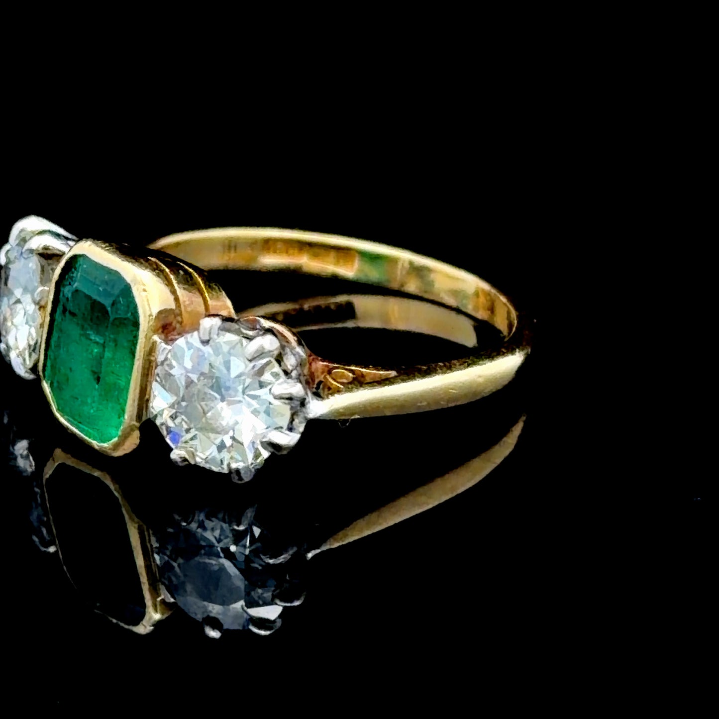 18K Yellow Gold Emerald & Diamond Trilogy Ring APPX D: 1.5 VTD E: 1.0 CTS