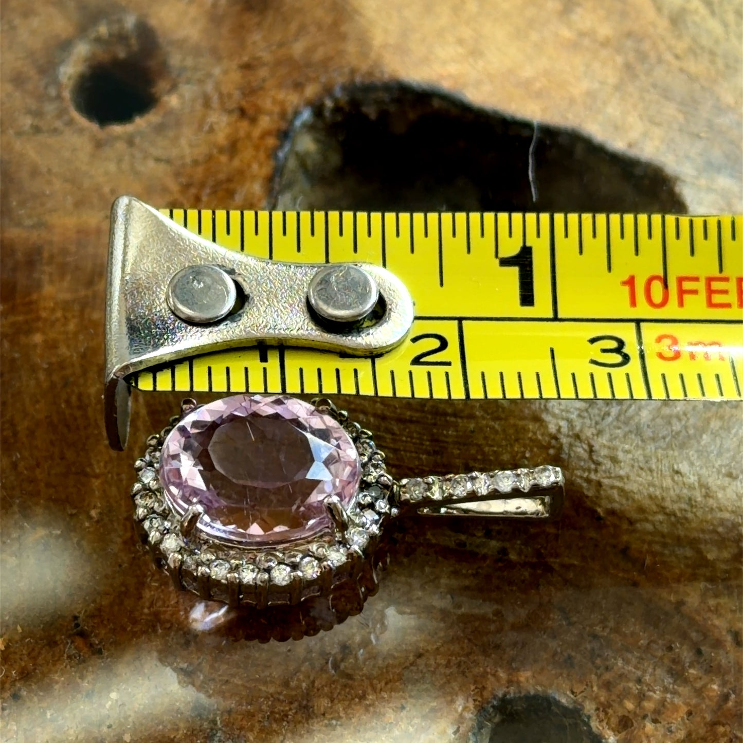 9K White Gold Morganite & Diamond Pendant