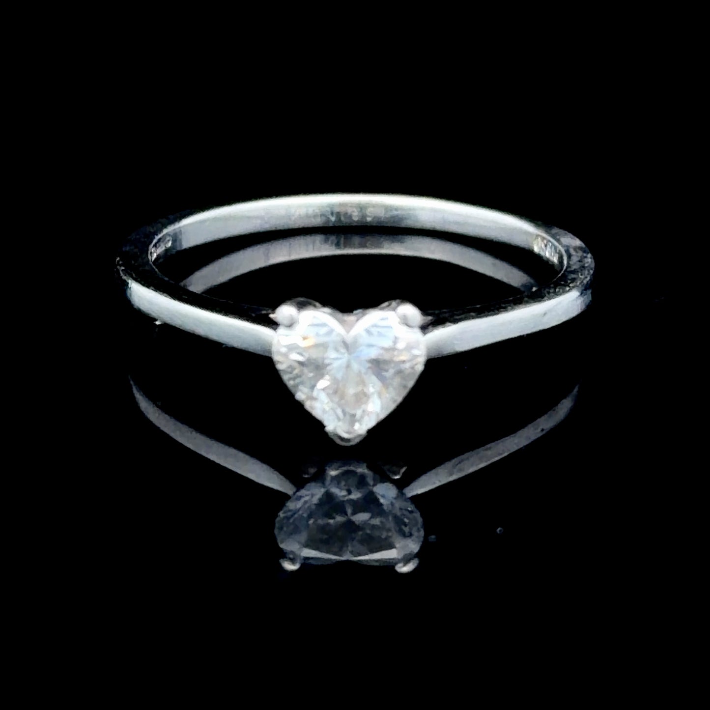 Platinum Heart Diamond Ring APPX 0.7 CTS GIA Certificated