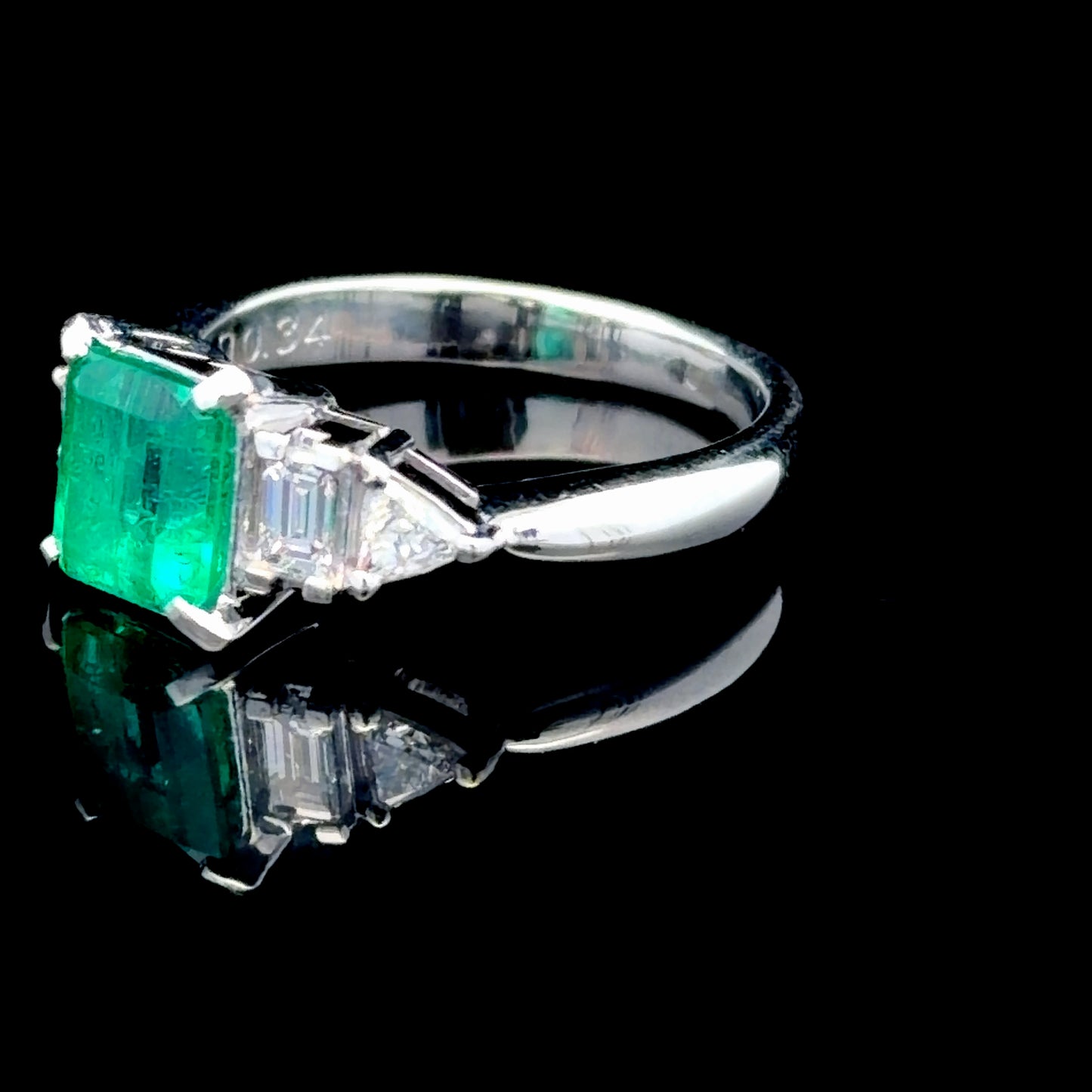 Platinum Emerald & Diamond Ring APPX E: 1.2 CTS Columbian D: 0.4 CTS