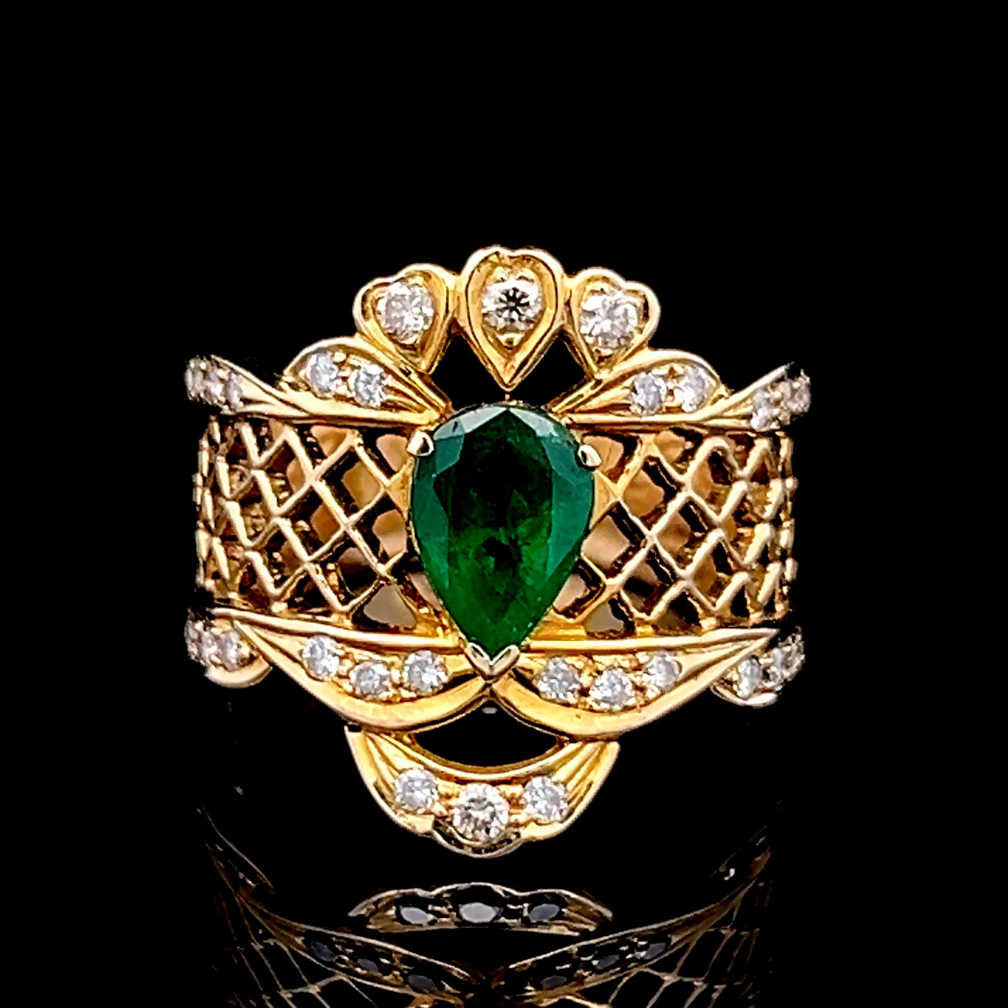 18K Yellow Gold Emerald & Diamond Dress Ring