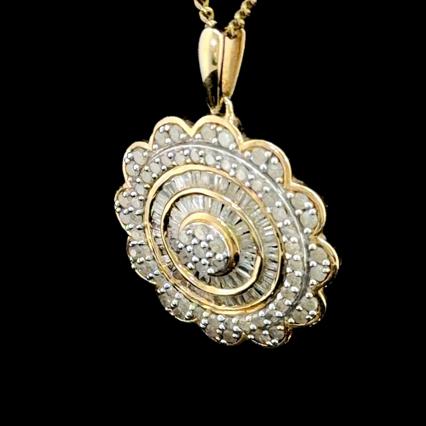 Lovely 9k Yellow Gold Baguette and Round Cut Diamond Pendant In The Shape Of A Flower Appx 0.75 Cts