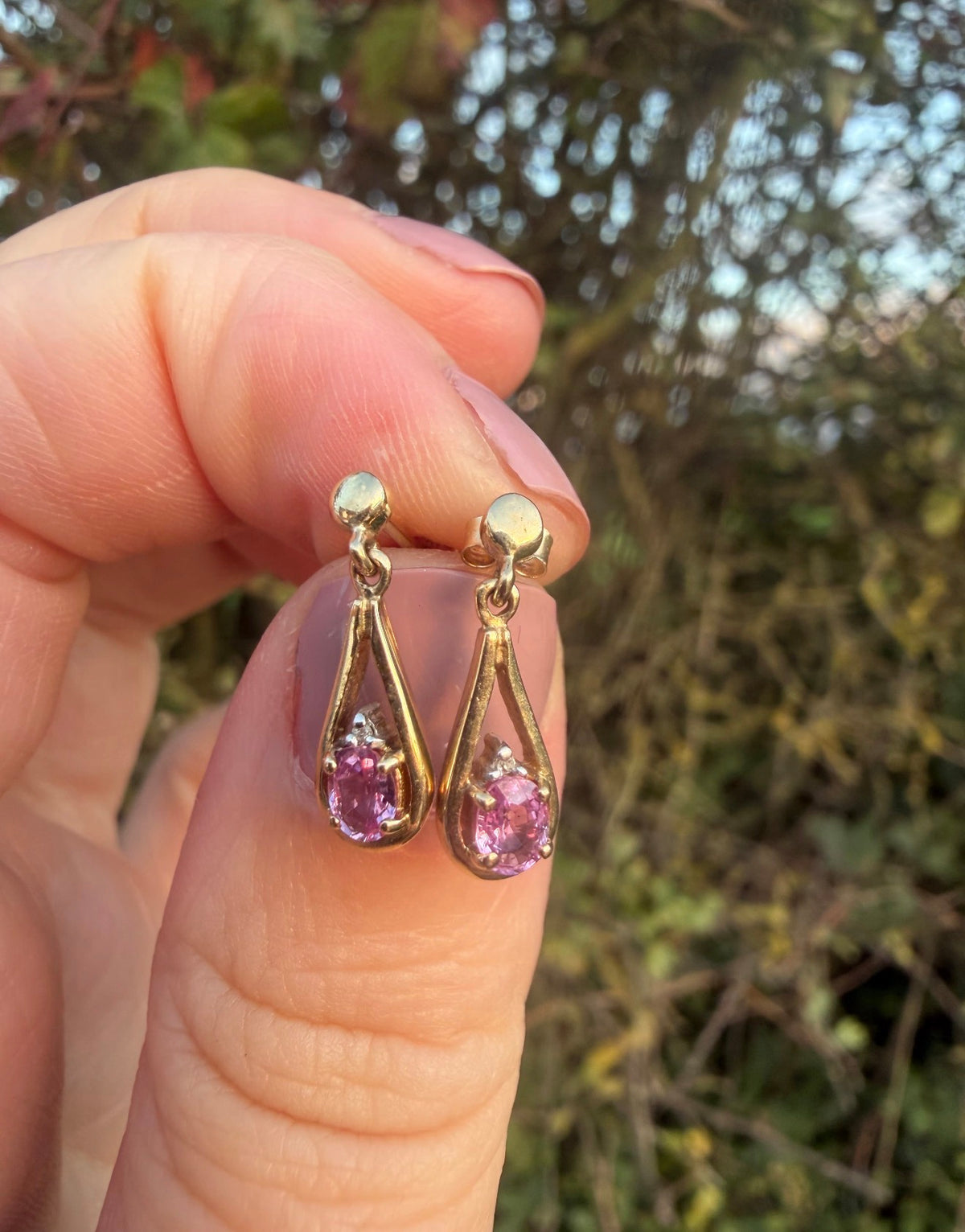 Pretty 9k Yellow Gold Pink Sapphire & Diamond Drop Earrings Having Stud Backs