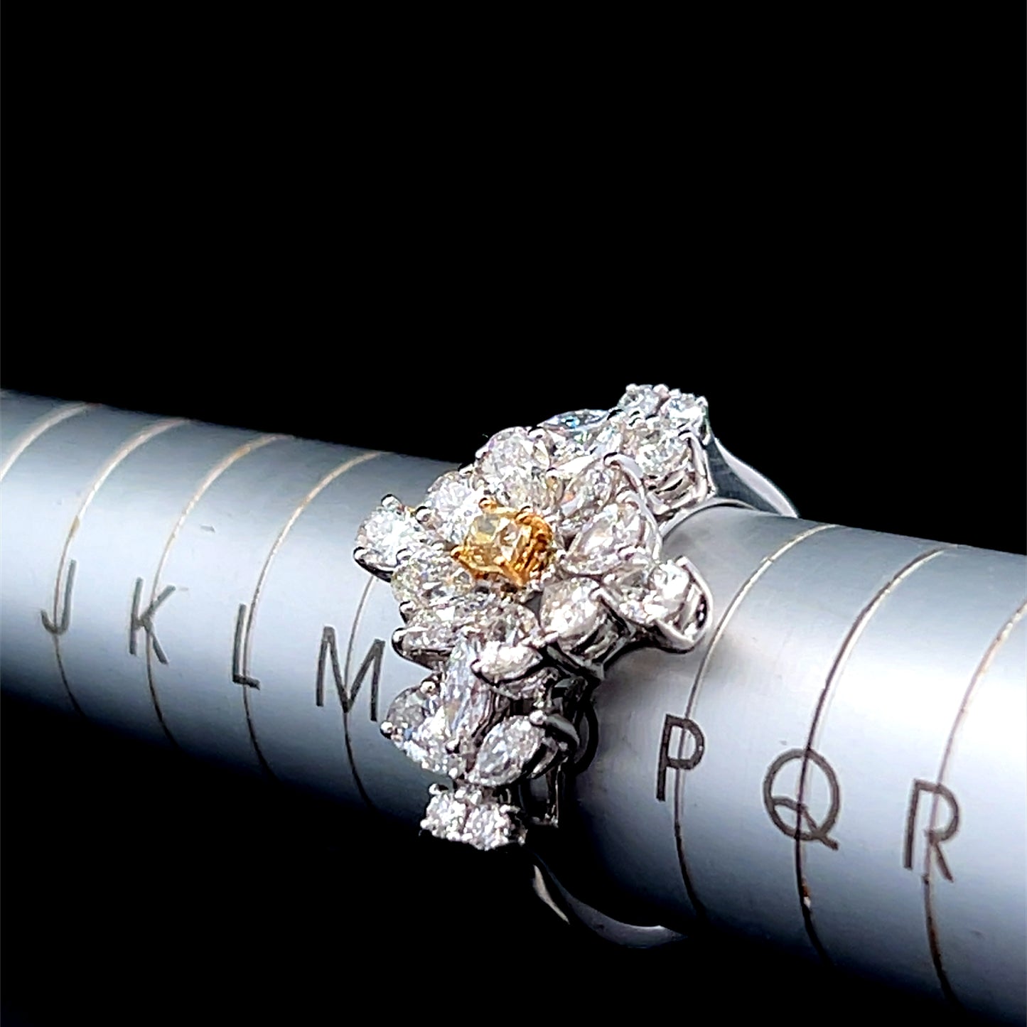 18K White Gold Multicut Diamond & Yellow Diamond Cluster Ring APPX 2.0 CTS