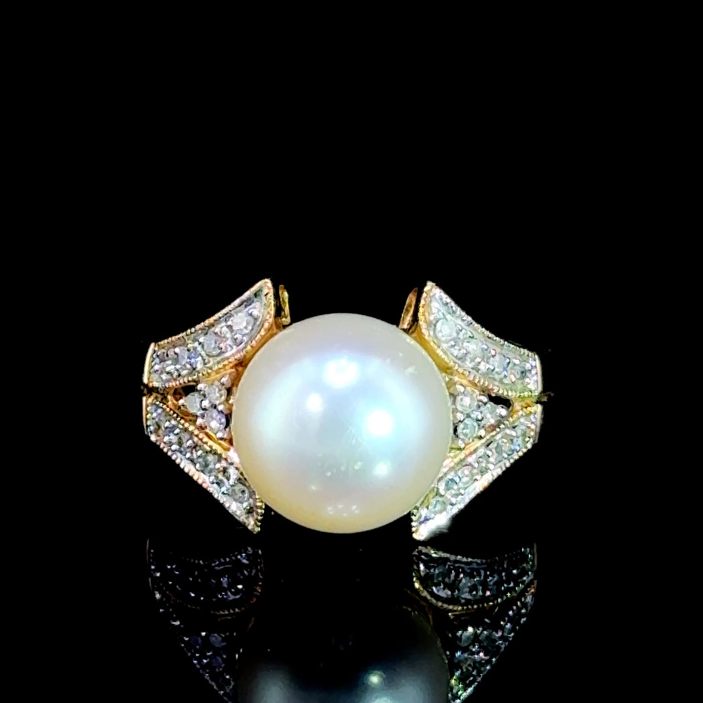 14K Yellow Gold Pearl & Diamond Ring