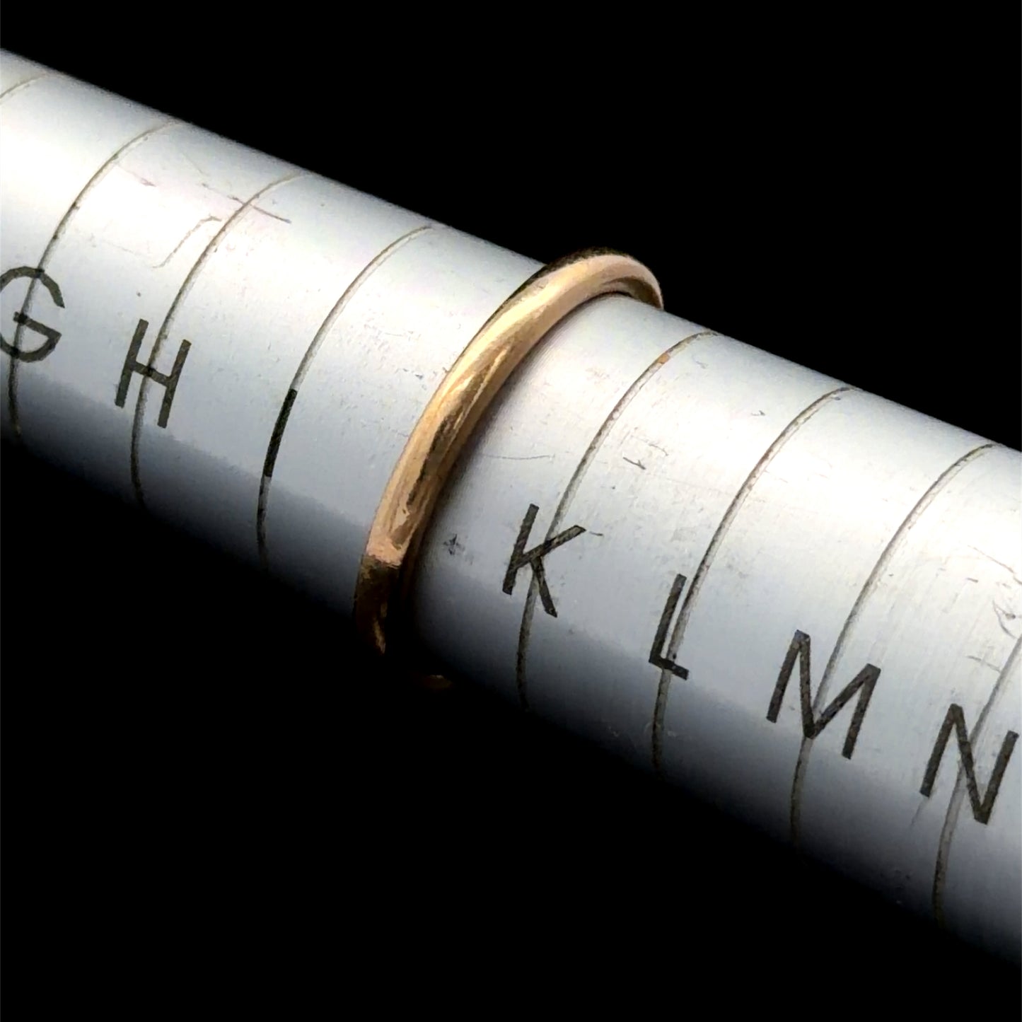 9k Yellow Gold Wedding Ring
