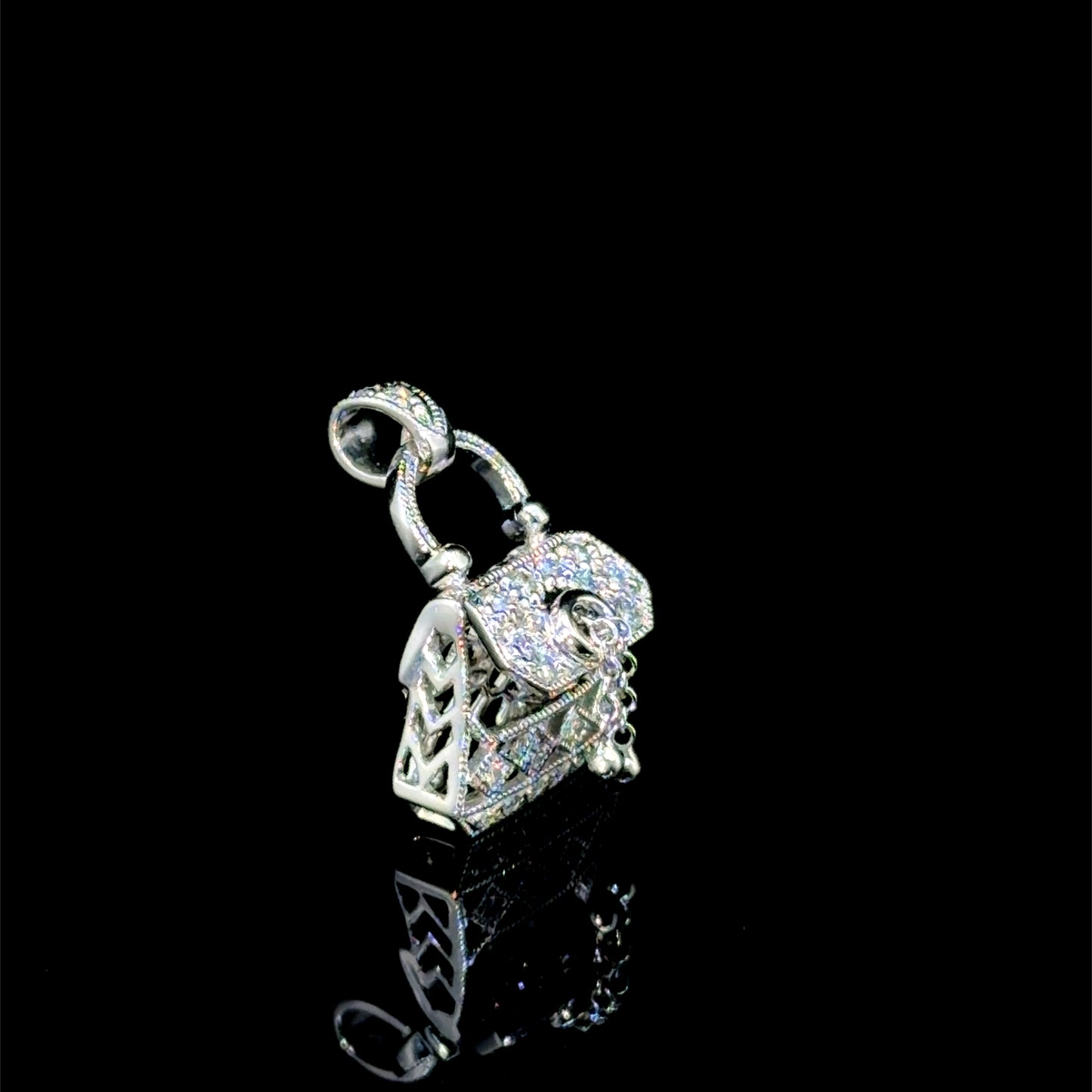 Pretty 18k White Gold & Diamond Purse / Handbag Pendant Appx 0.35 Cts