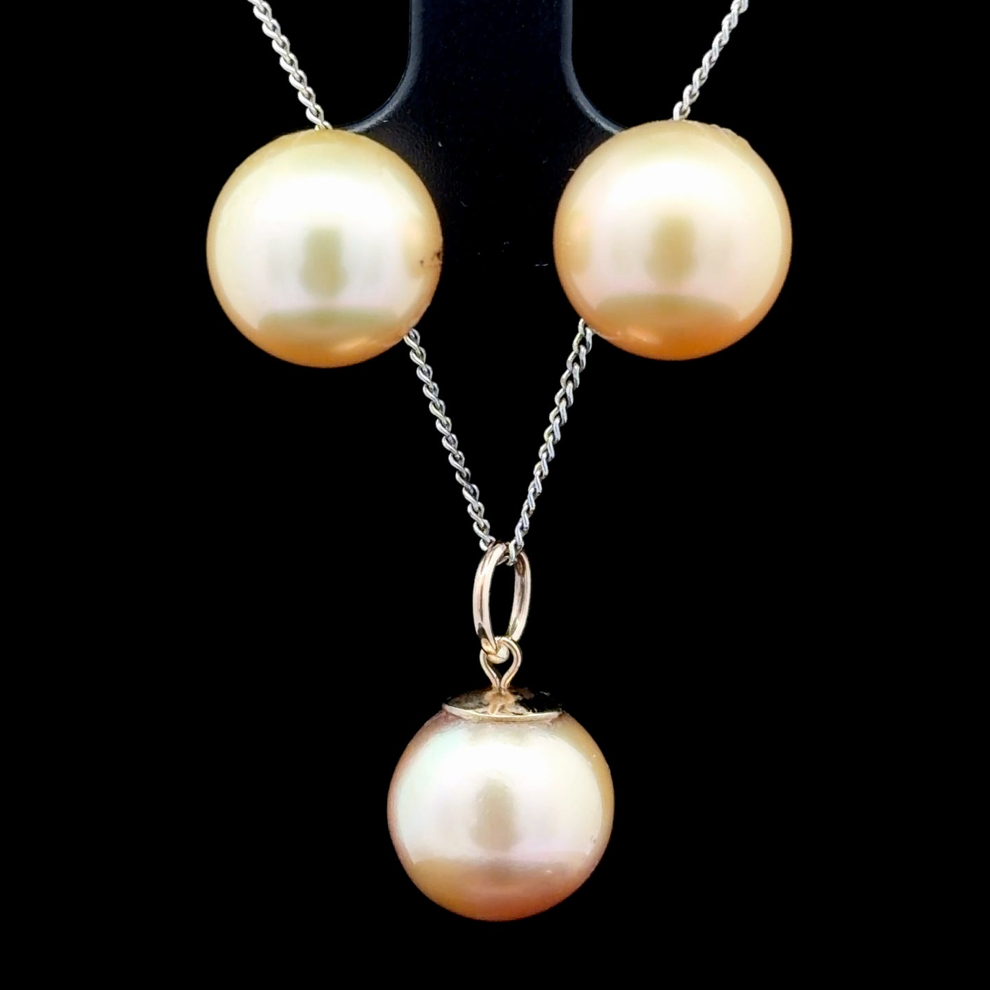 9k yellow Gold Golden Pearl Earrings & Pendant Set (No Chain)