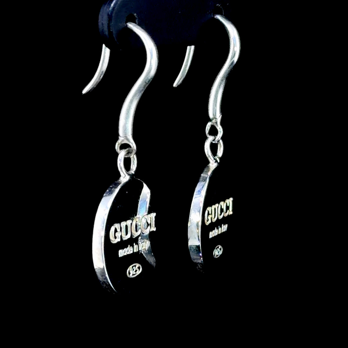 Lovely Gucci Trademark Disc Hook Earrings 15mm Diameter.