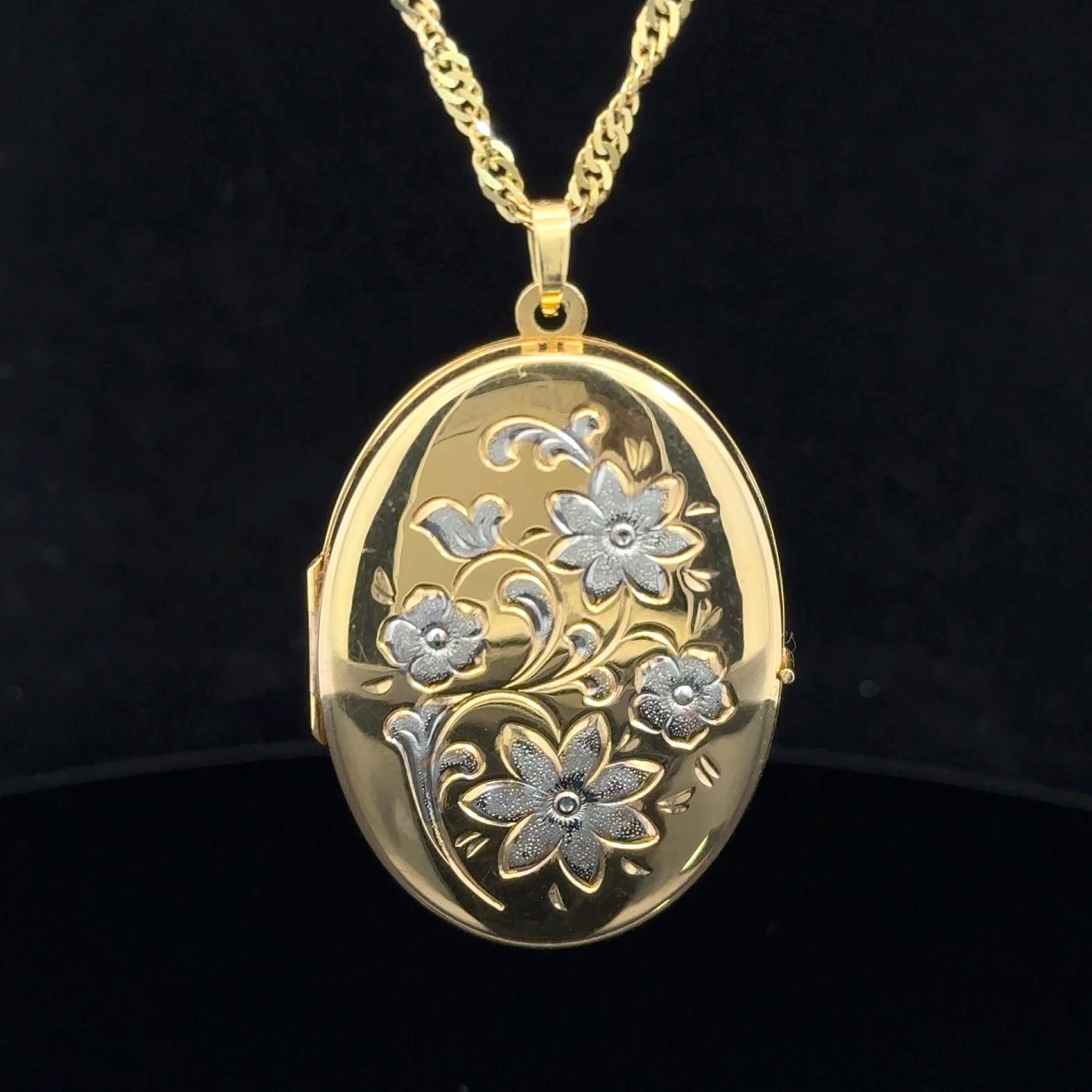 9K Yellow Gold Floral Locket