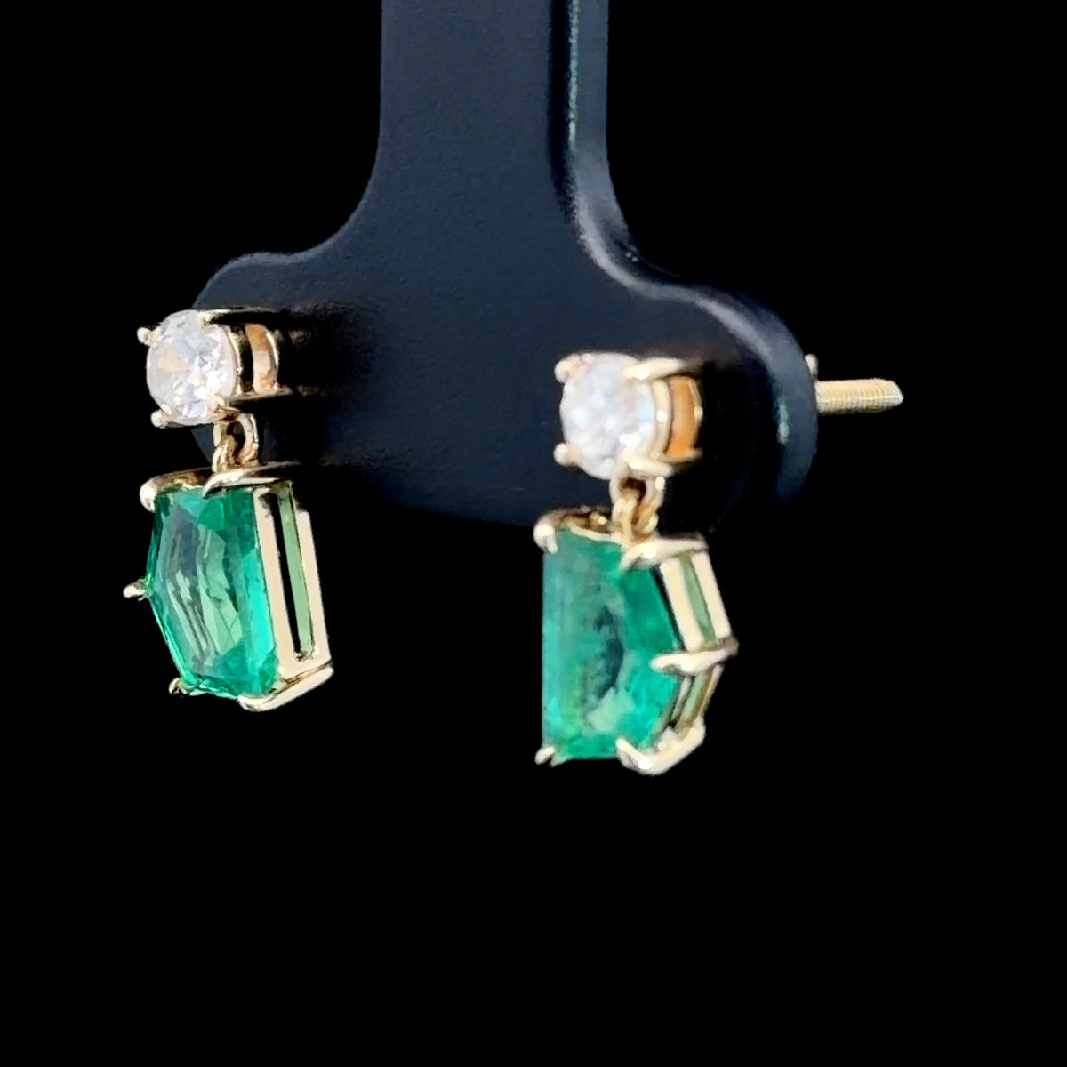 Stunning Geometric Columbian Emerald & Diamond Drop Earrings Set In 18k Yellow Gold Having Screw Backs