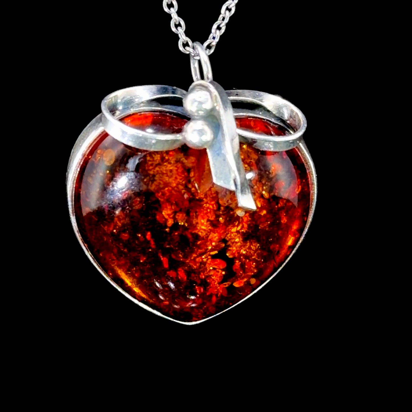 A Lovely Vintage Silver & Amber Heart Pendant (Only)