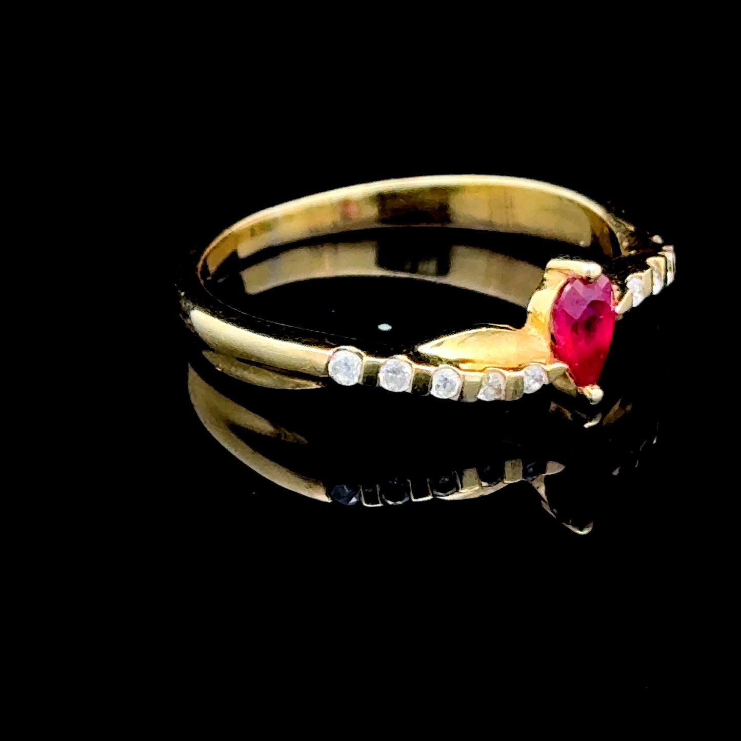 18K Yellow Gold Pear Ruby & Diamond Crossover Ring