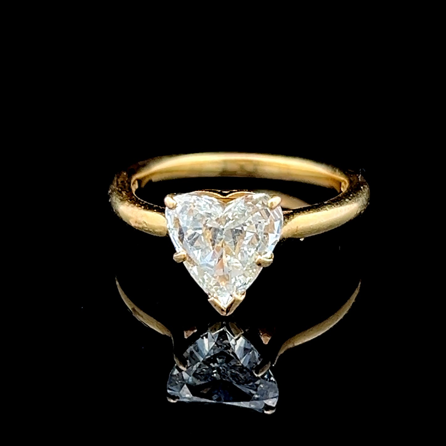 18K Yellow Gold Heart Diamond Ring APPX 1.7CTS VS K