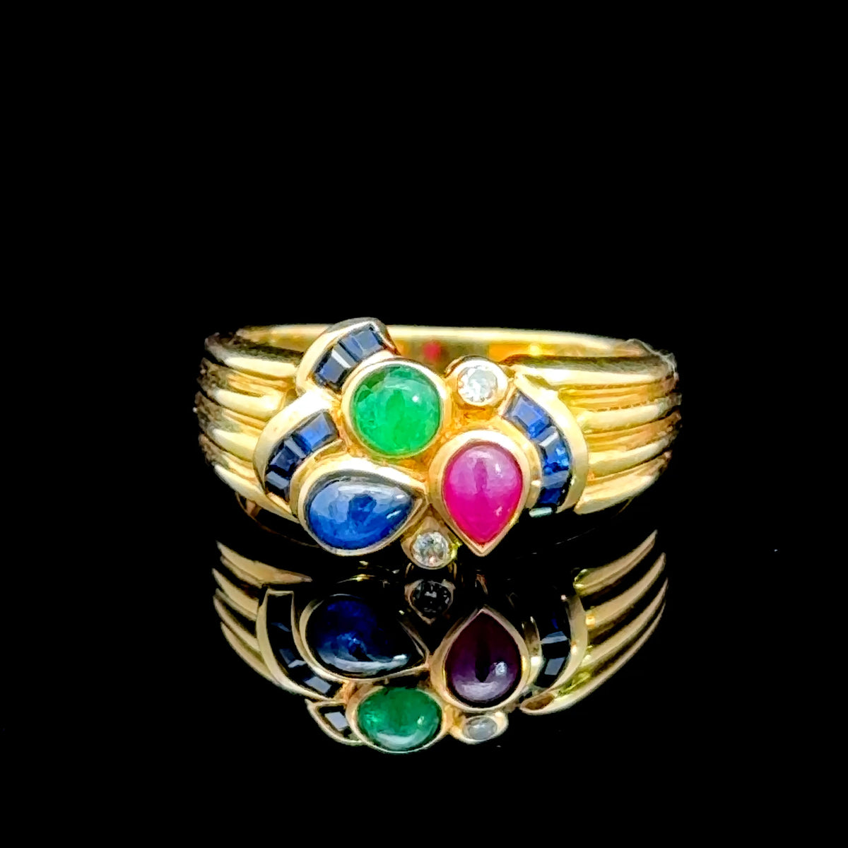 Fabulous 18K Yellow Gold Modern Cluster Ring Featuring: Emerald, Ruby, Sapphire & Diamonds