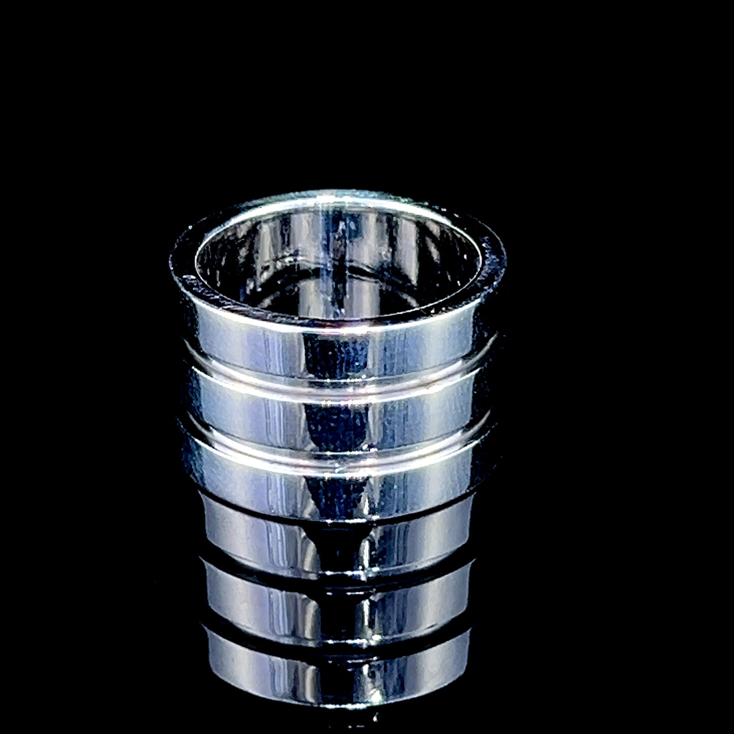 Vintage Silver Heavy Ribbed Band Ring by Gucci