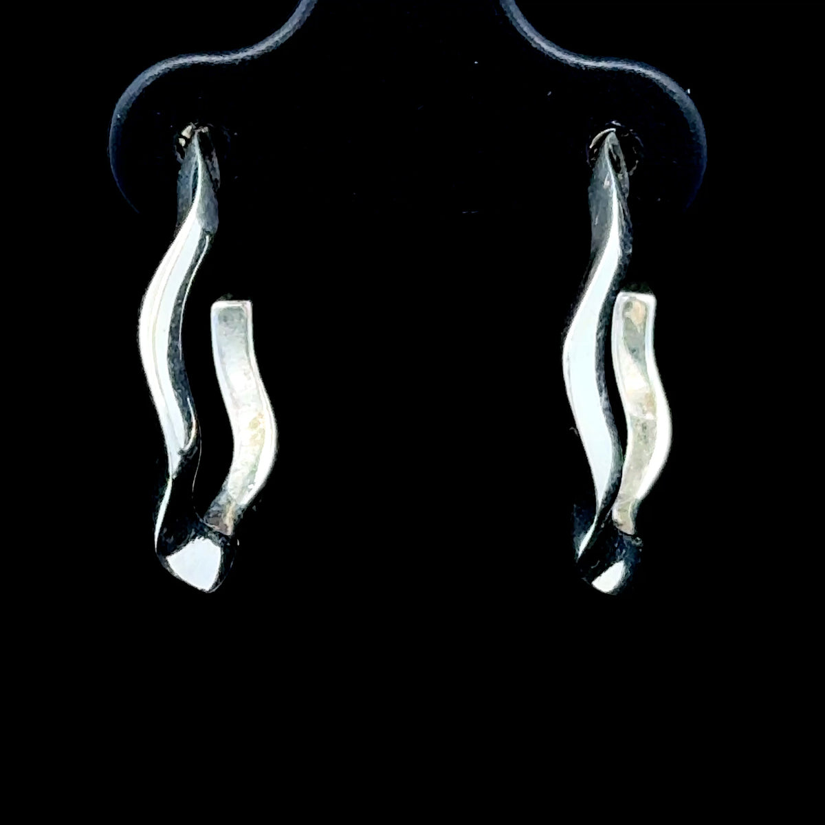 Silver Hammered C Studs