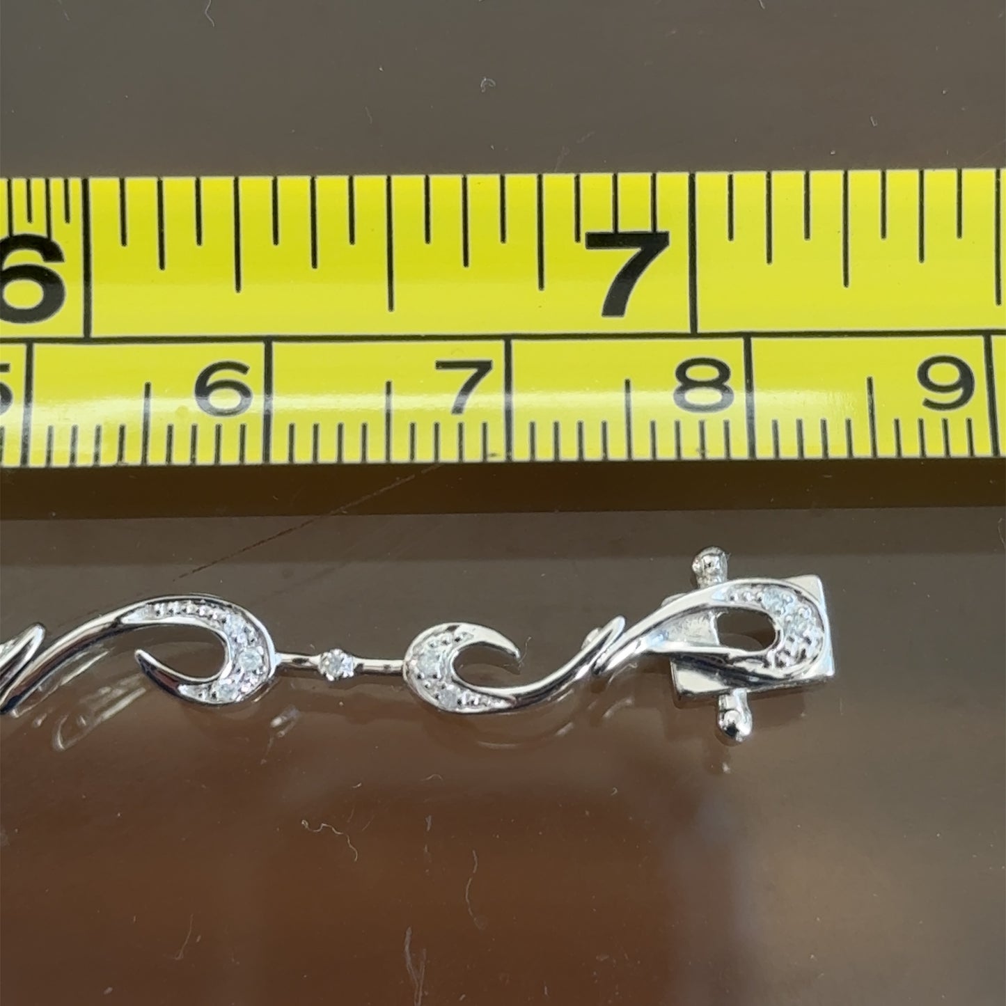 9K White Gold Diamond Fancy Bracelet 5.32 GMS