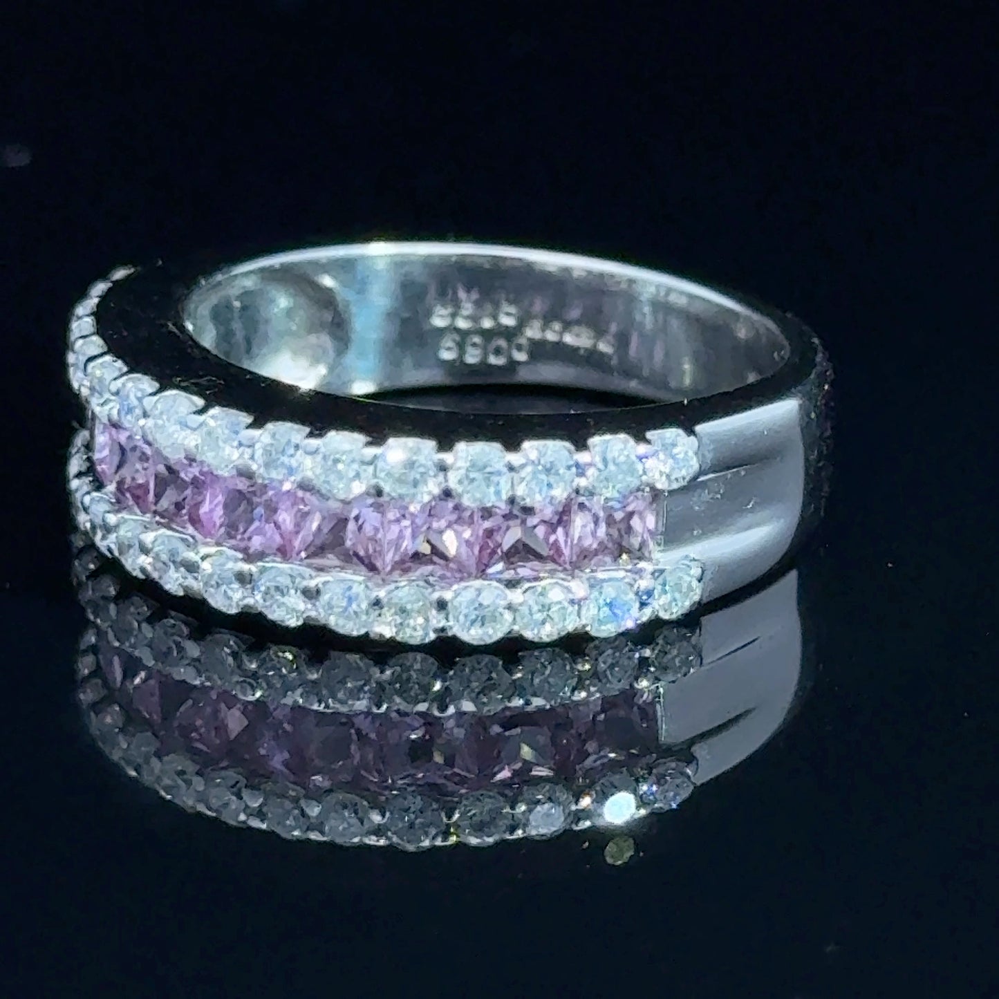 18K White Gold Diamond & Pink Rhodolite Modern Band D:70 R:1.29