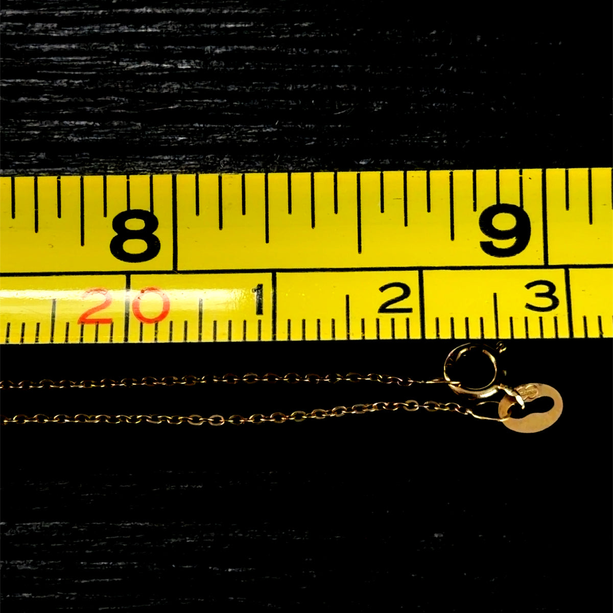 Pretty 9k Yellow Gold Diamond Daisy Pendant & Chain 18 Inches Long