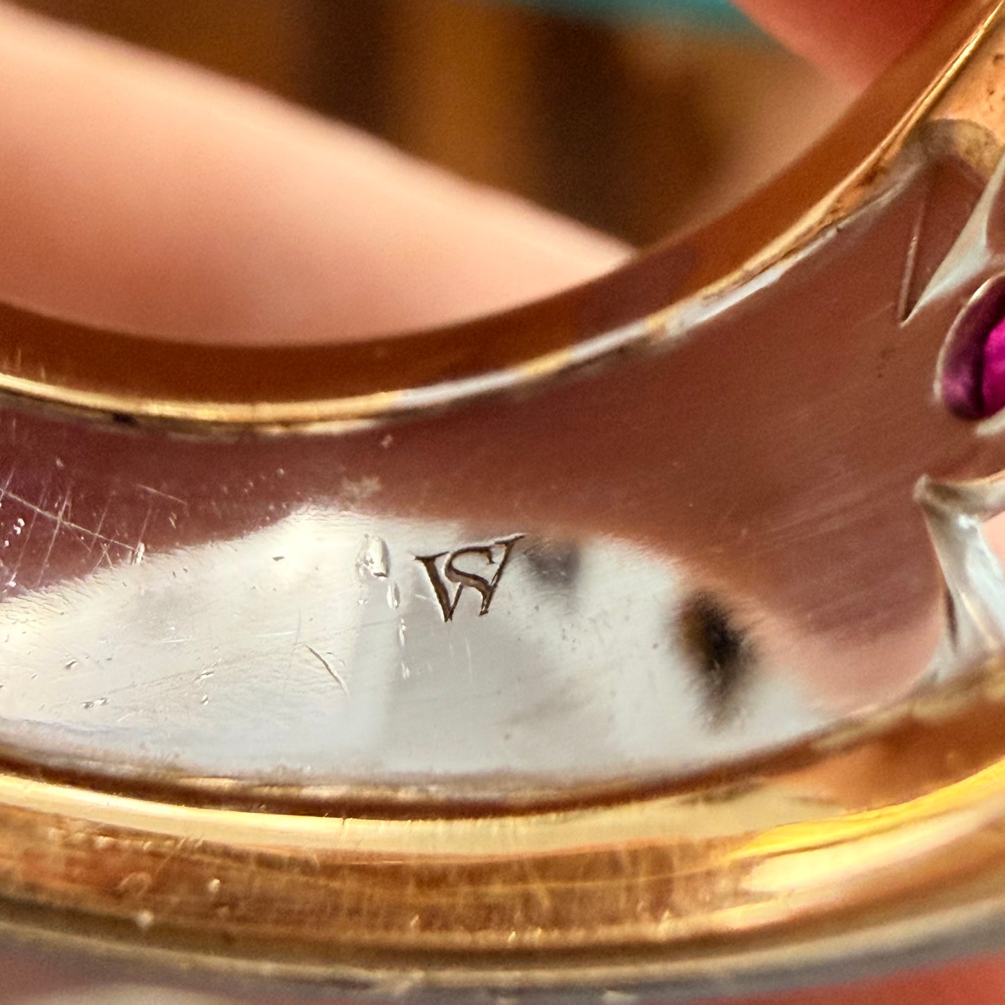 Absolutely Stunning 18k White Gold & Yellow Gold Thorn Ring By Stephen Webster Champagne & White Diamonds With Central Rubies