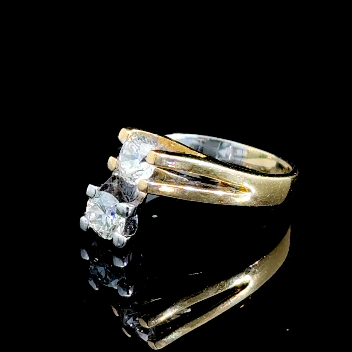 18K 2 Tone Moi Et Toi Diamond Ring: 0.7 CTS VS2 Si1