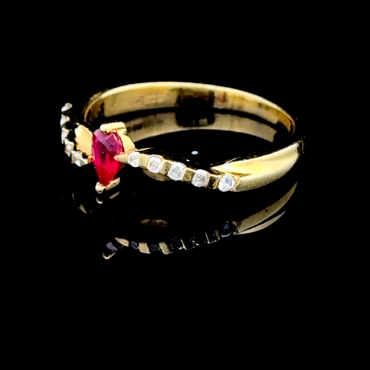18K Yellow Gold Pear Ruby & Diamond Crossover Ring