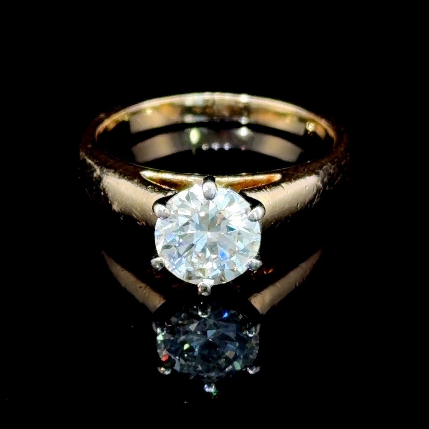 Wonderful 18k Yellow Gold Diamond Solitaire Ring Appx 1.5 Cts VS2 Si1