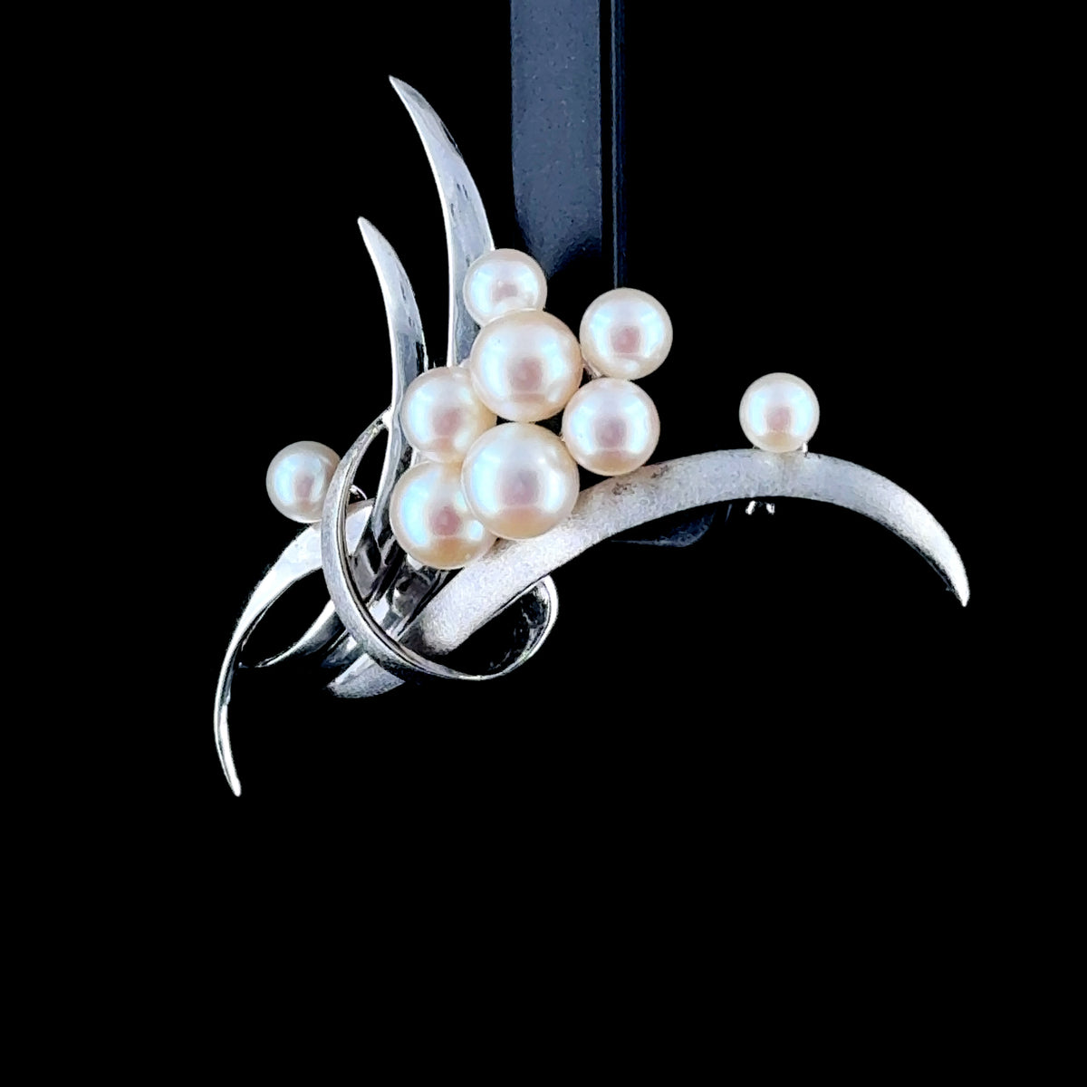 Beautiful Pearl & Silver Bouquet Brooch
