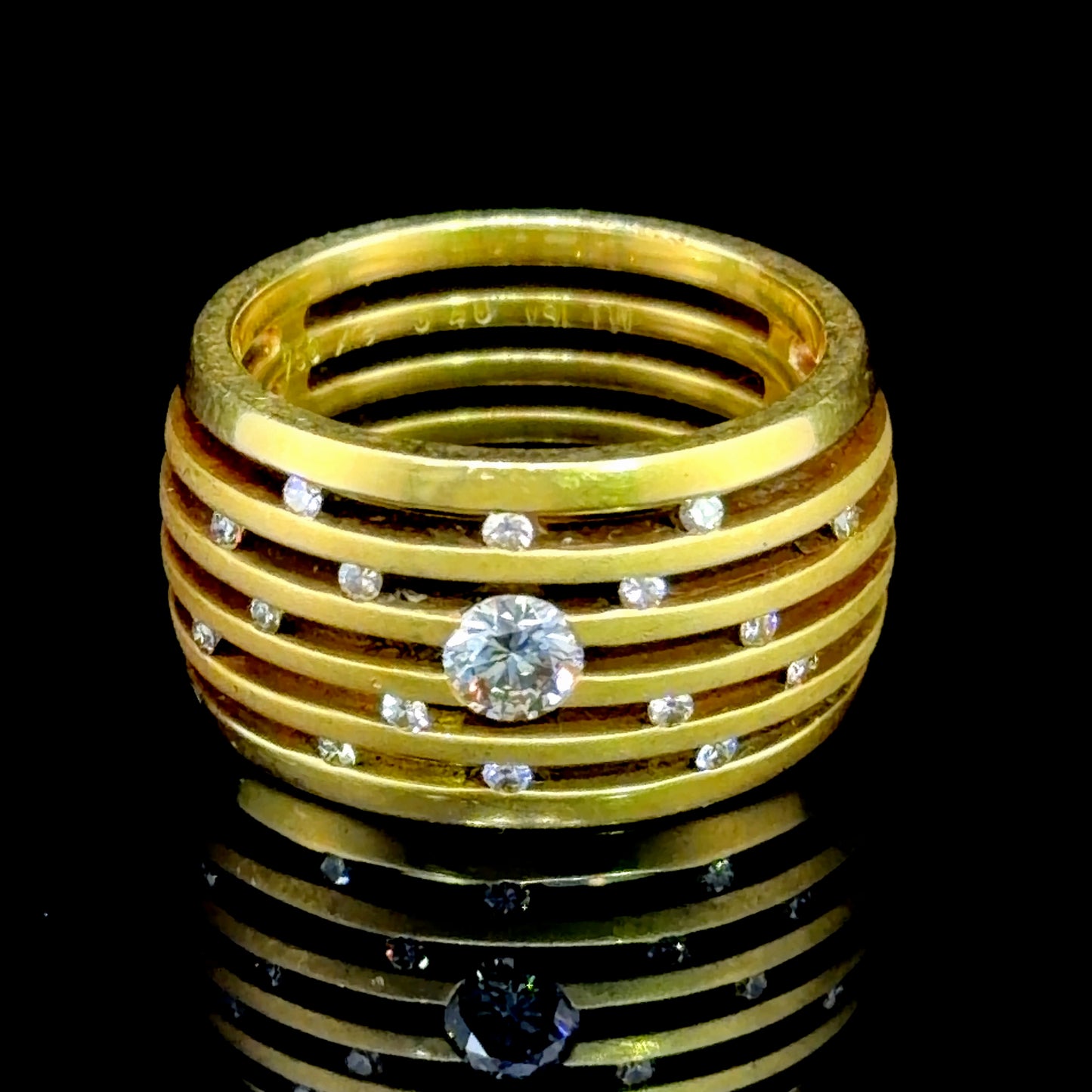 Wonderful 18k Ribbed Spherical Diamond Ring Marked “AG” Gioelli? Stamped VSi 0.4 Cts.