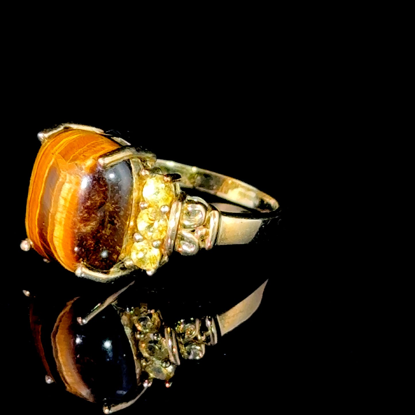 9K Yellow Gold Tigers Eye Ring