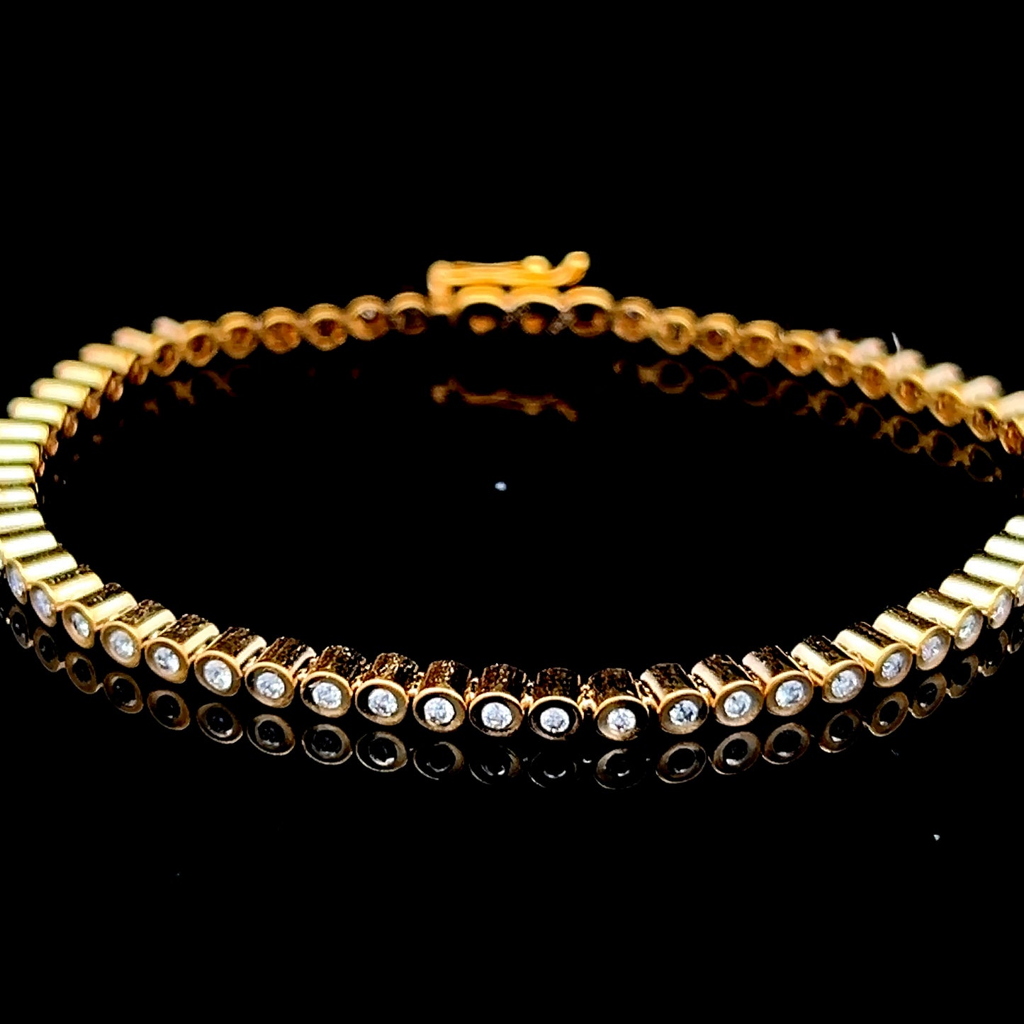 18K Yellow Gold Diamond Tennis Bracelet In Rubover Setting