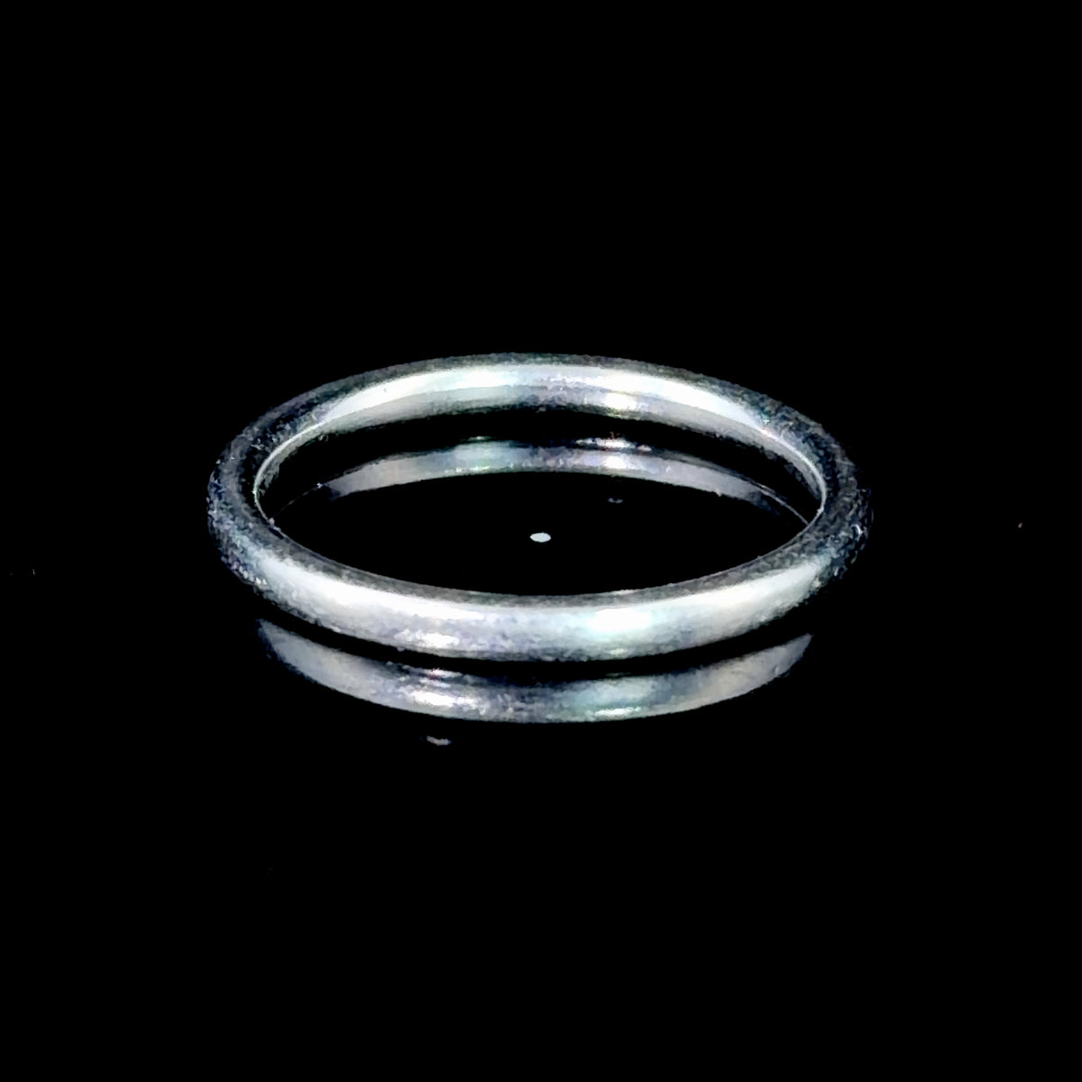 Lovely Platinum Wedding Band Size M1/2