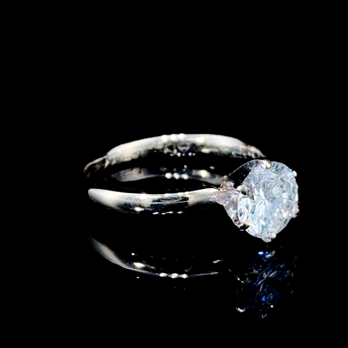 14K White Gold Diamond Solitaire Ring APPX 1.50 CTS