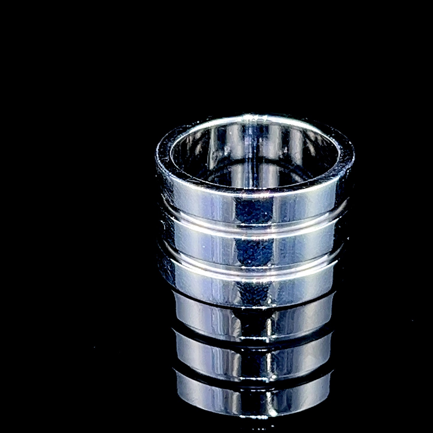 Vintage Silver Heavy Ribbed Band Ring by Gucci