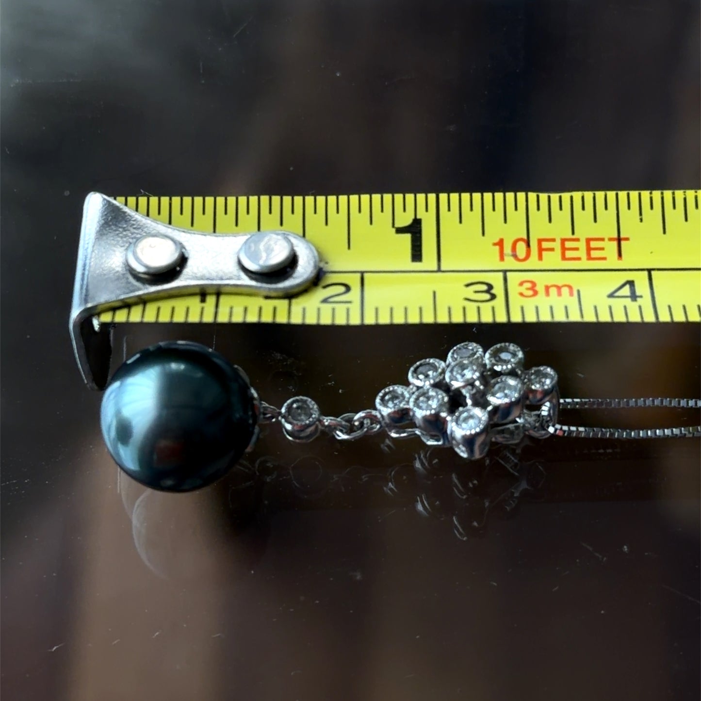Beautiful 14k White Gold Black Tahitian Pear & Diamond Drop Pendant & Chain Appx 0.6 Cts