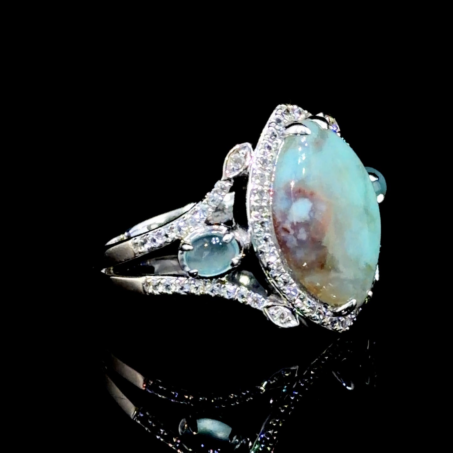 Wonderful LeVian 14k White Gold AquaPhrase, Aqua & Diamond Ring Dia Appx 0.5 Cts