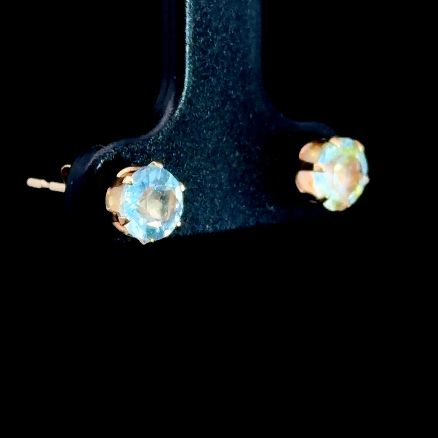 Pretty Aquamarine Stud Earrings Set in 9k Yellow Gold