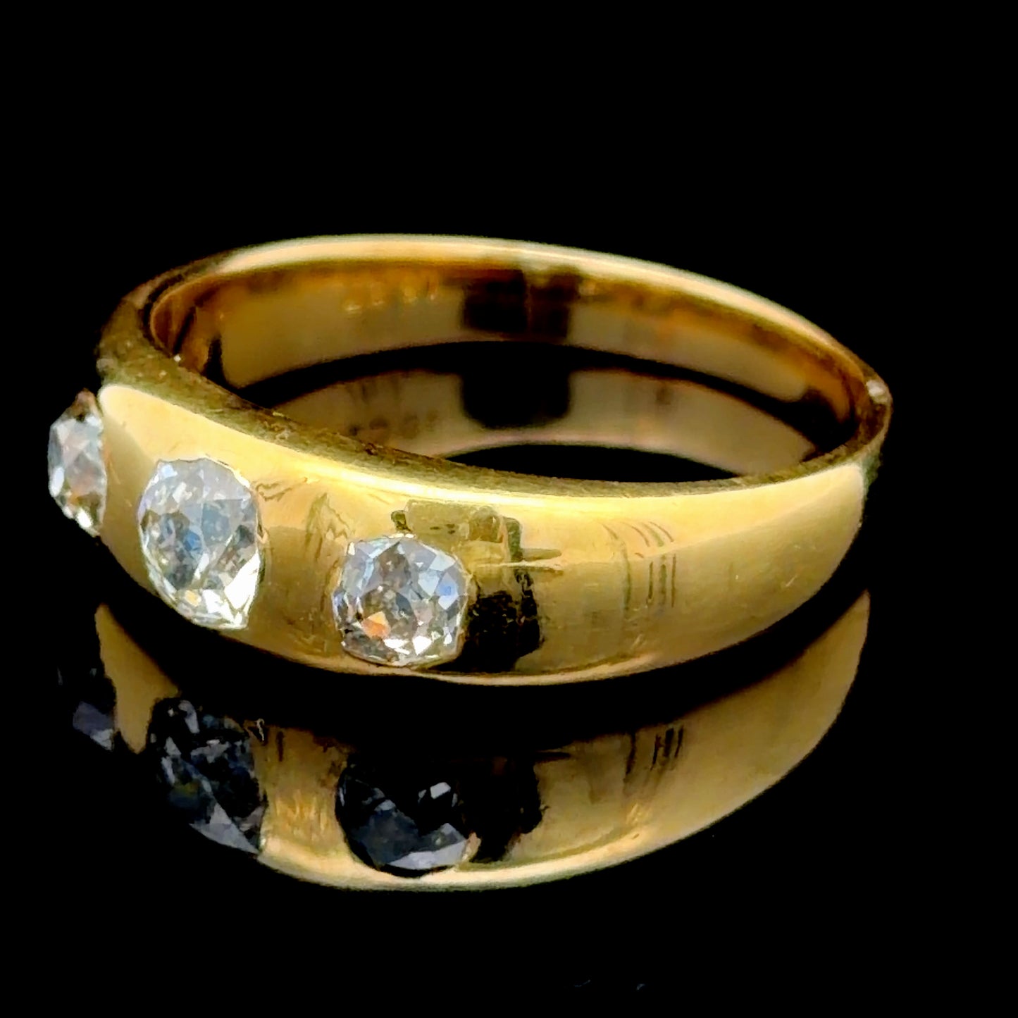 18k Yellow Gold Unisex Old Cut Diamond 3 Stone Ring Appx. 1.0Ct