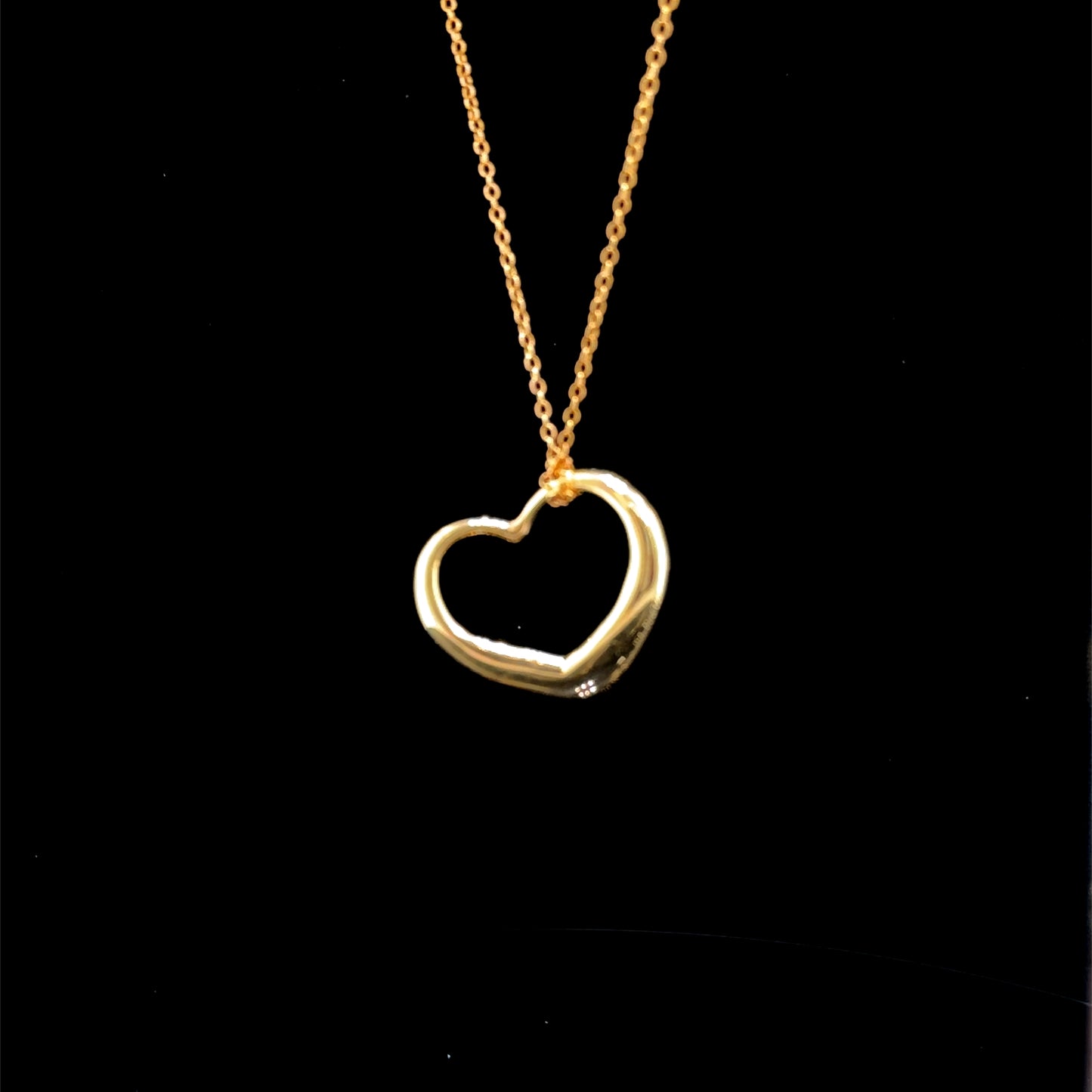 18k Yellow Gold Large Tiffany & Co Open Heart Elsa Peretti. 32inch Chain
