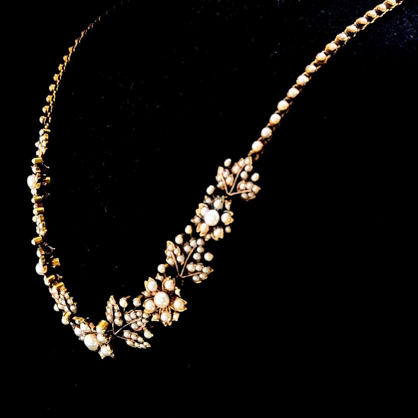 15k Antique Heavy Pearl Floral Necklace 16”