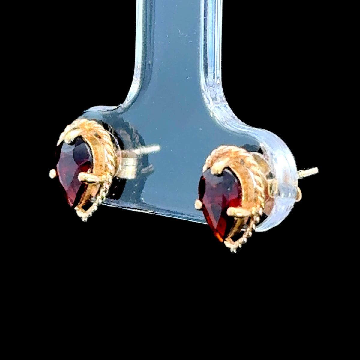 9K Yellow Gold Pear Garnet Studs