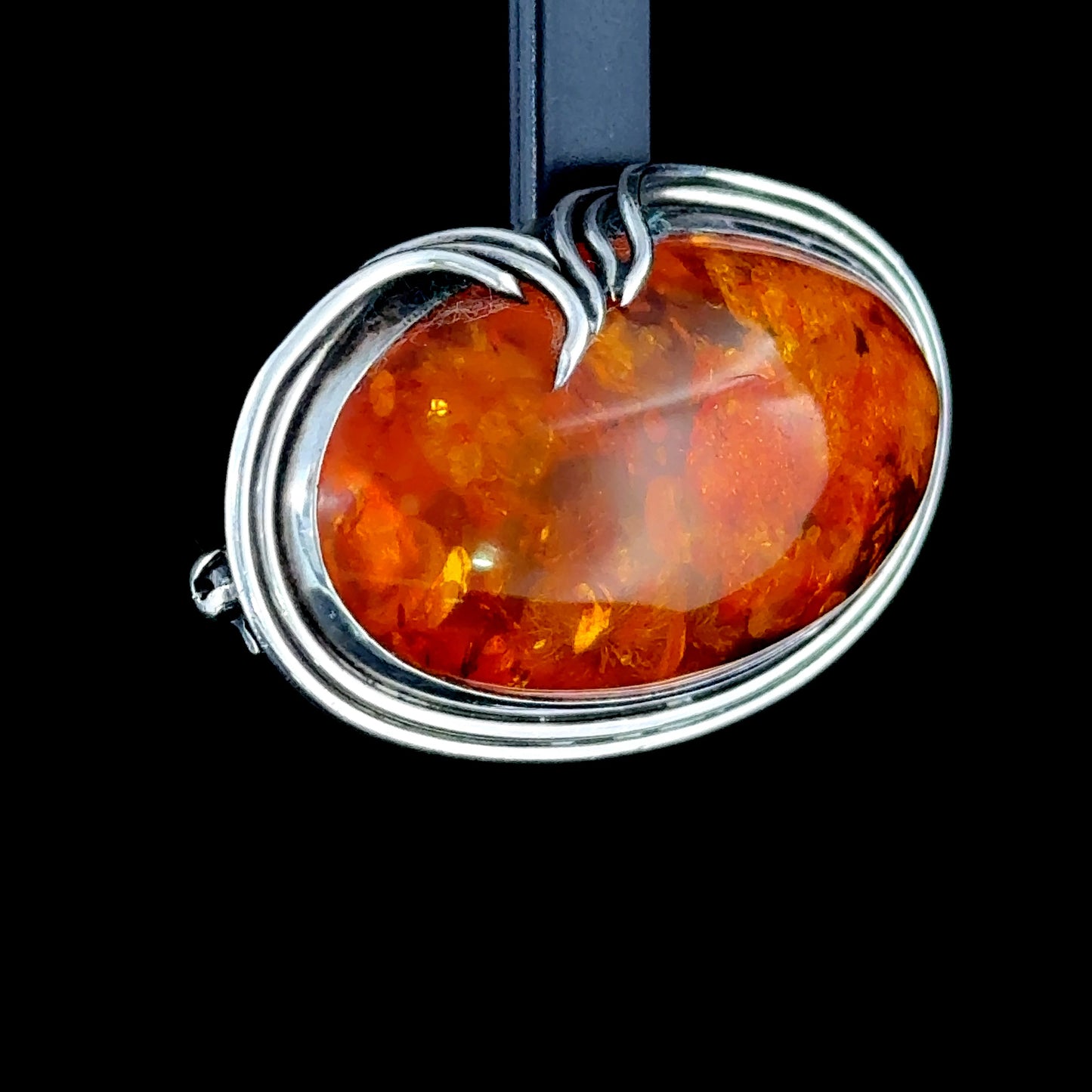 Lovely Large Silver Oval Amber Brooch