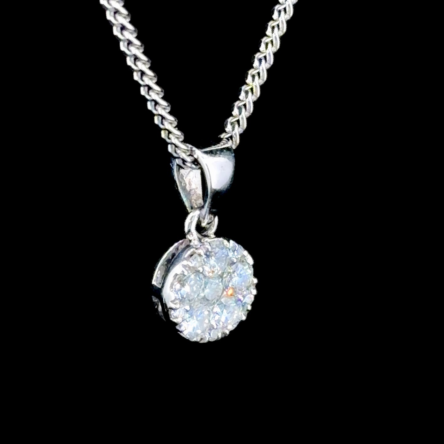 Sweet 18k White Gold Diamond Daisy Pendant (Only) Appx 0.5 Cts