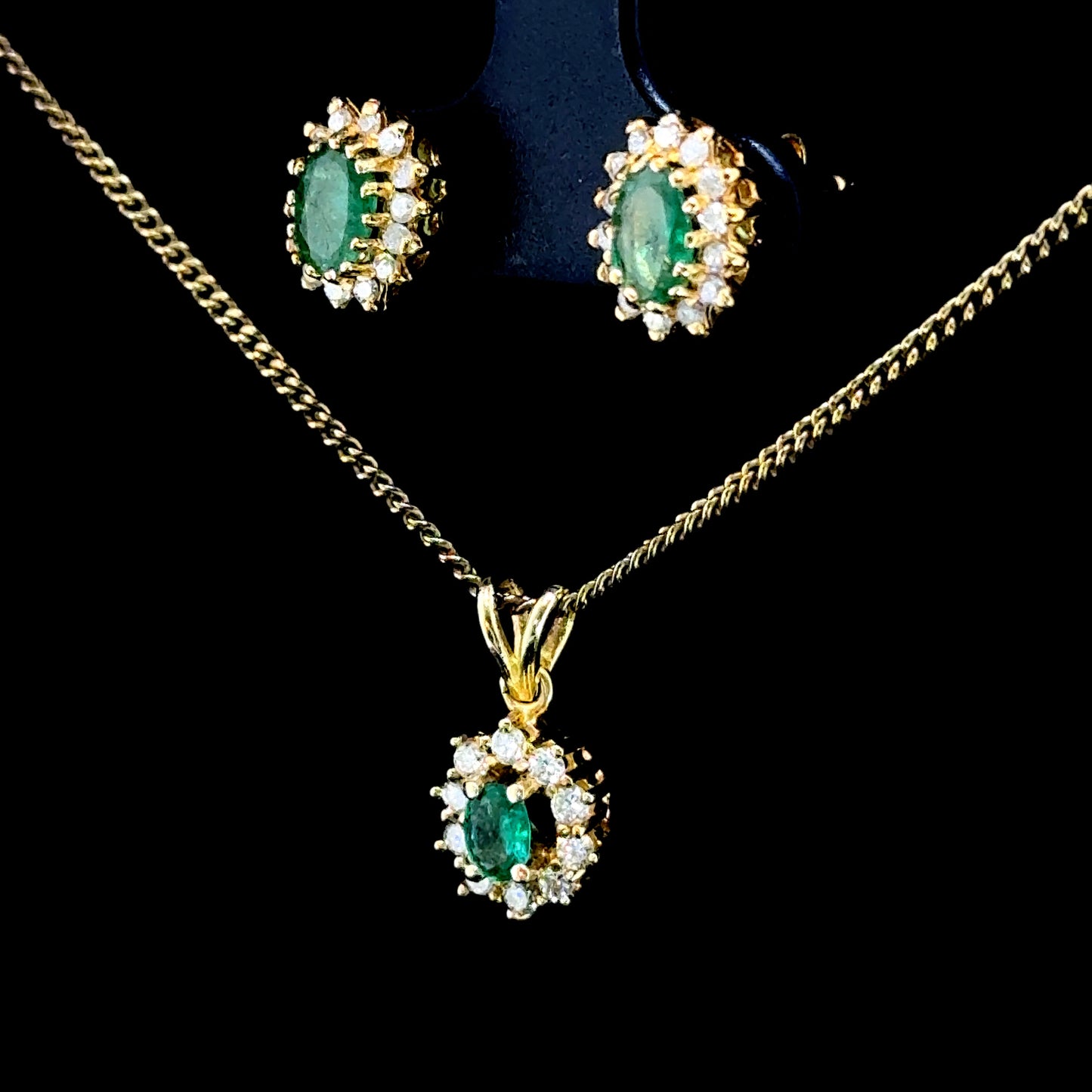 18K Yellow Gold Emerald & Diamond Cluster Studs & Pendant Set