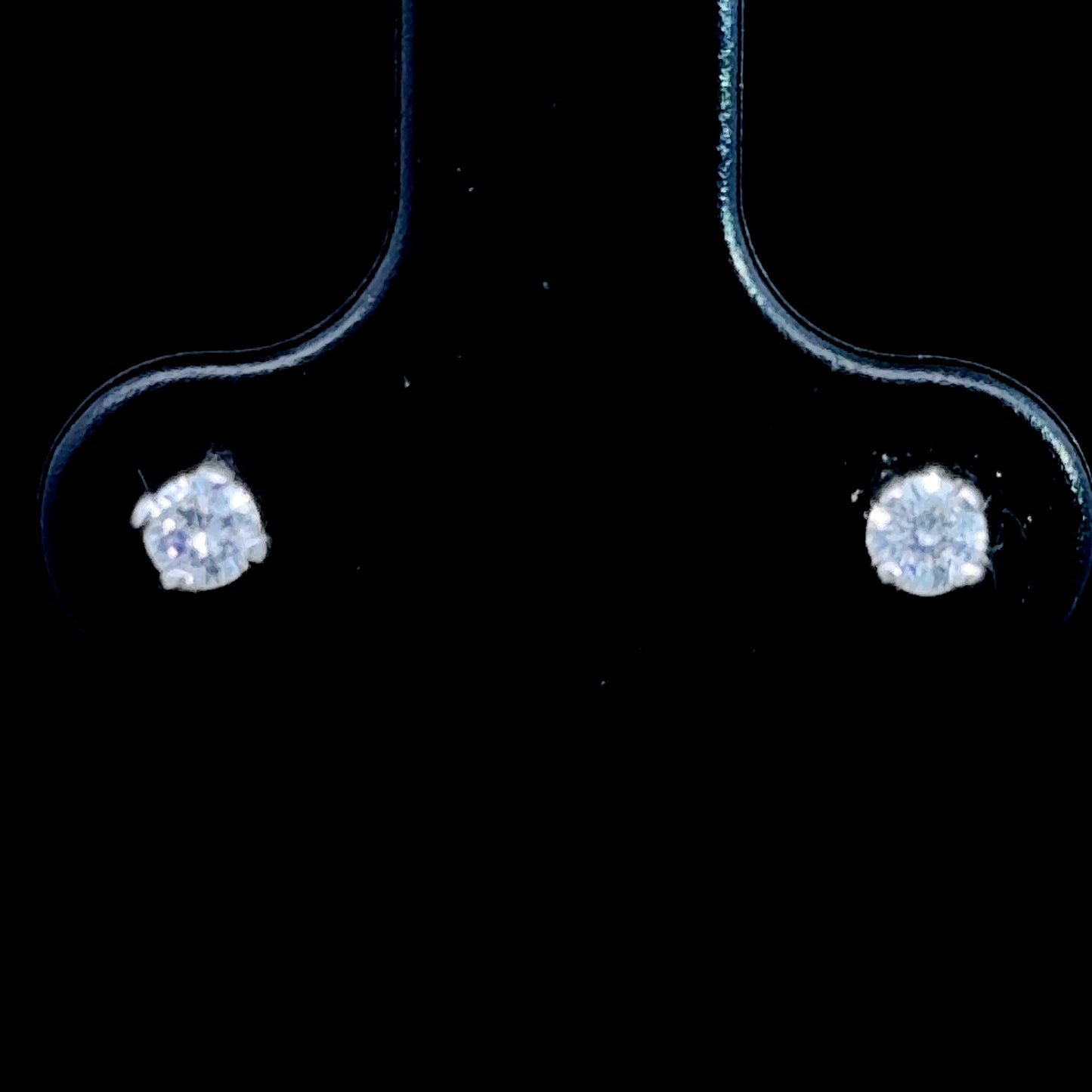9K White Gold Diamond Studs APPX 0.3 CTS