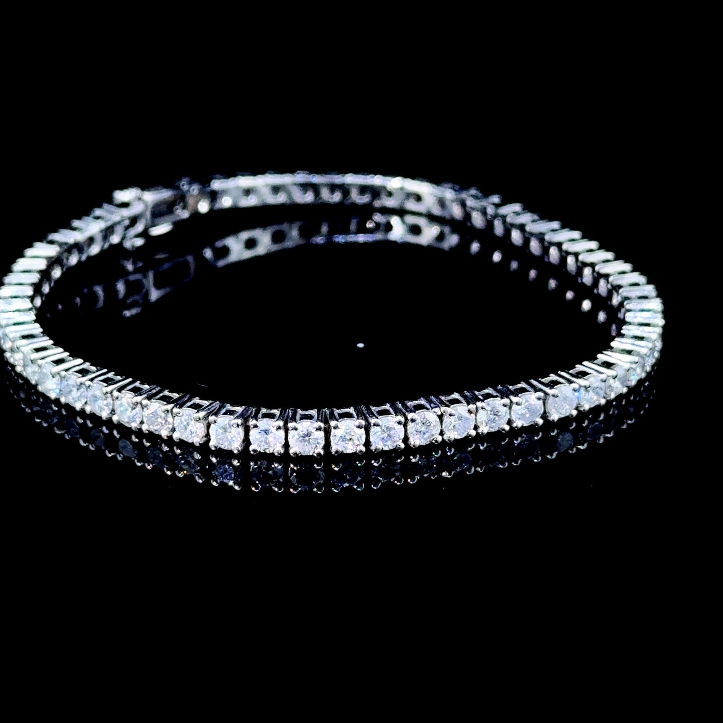 18K White Gold Diamond Tennis Bracelet 5.80 CTS