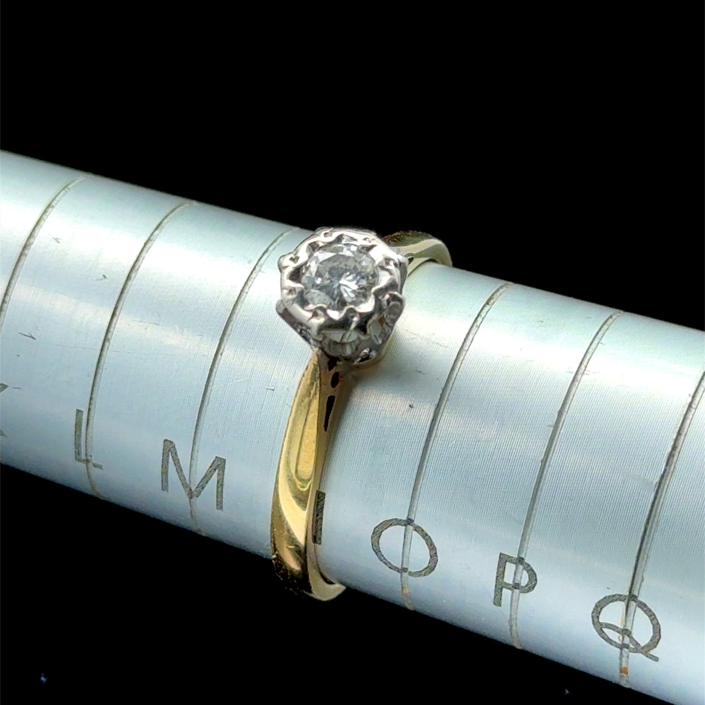 18K Yellow Gold Diamond Solitaire Ring APPX 0.25 CTS