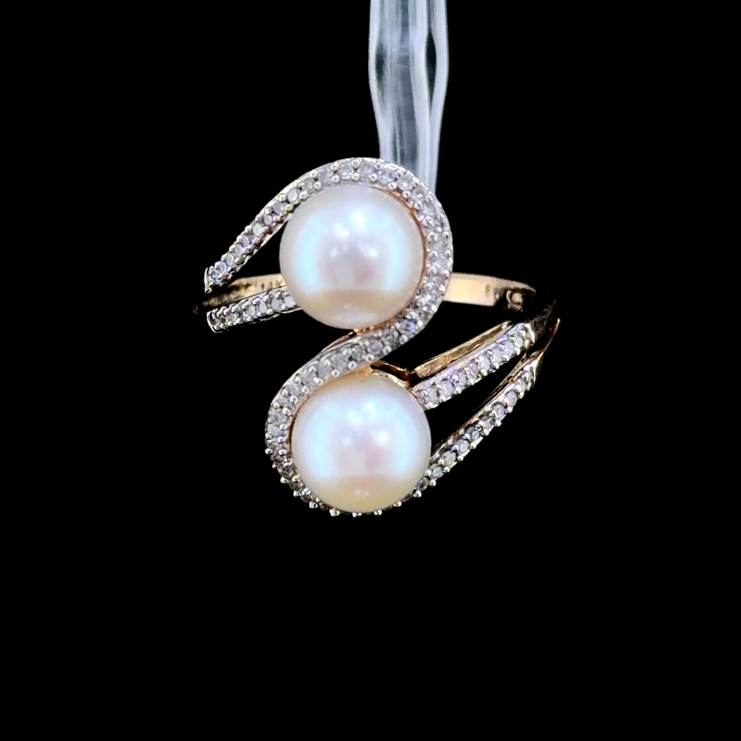 14k Yellow Gold Very Stylish Pearl & Diamond Twist Ring