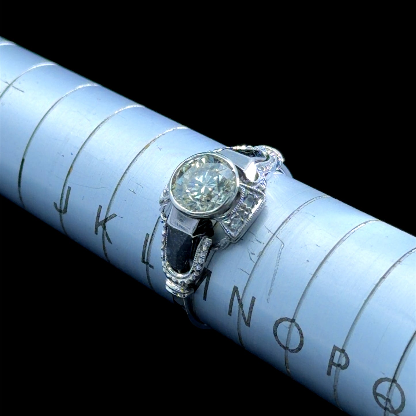 A Lovely Deco Platinum Diamond Solitaire In a Highly Polished Diamond Mount Appx 1.0 Ct Centre Stone Si2 J-K